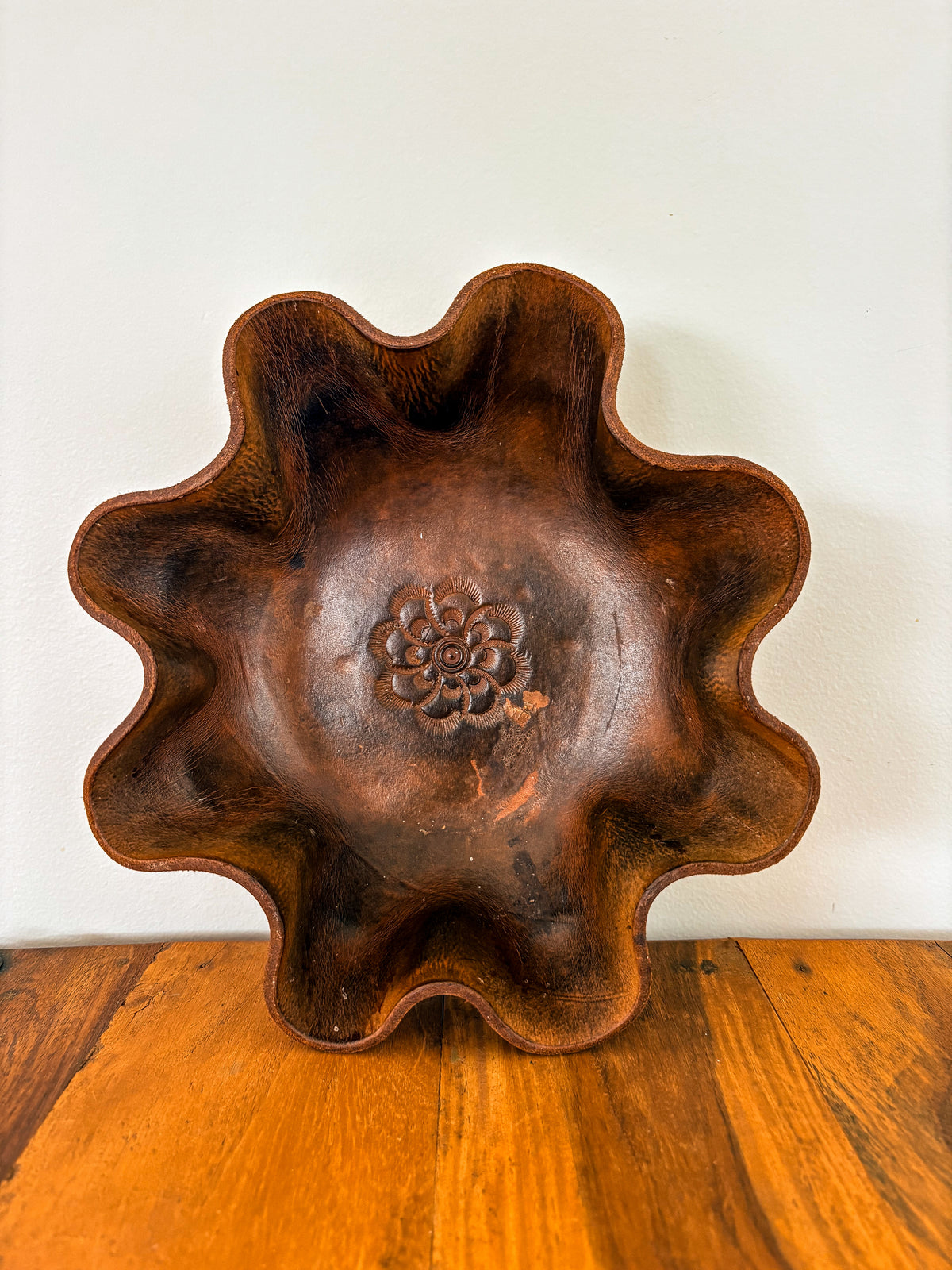 Genuine Leather Scalloped Edge Bowl