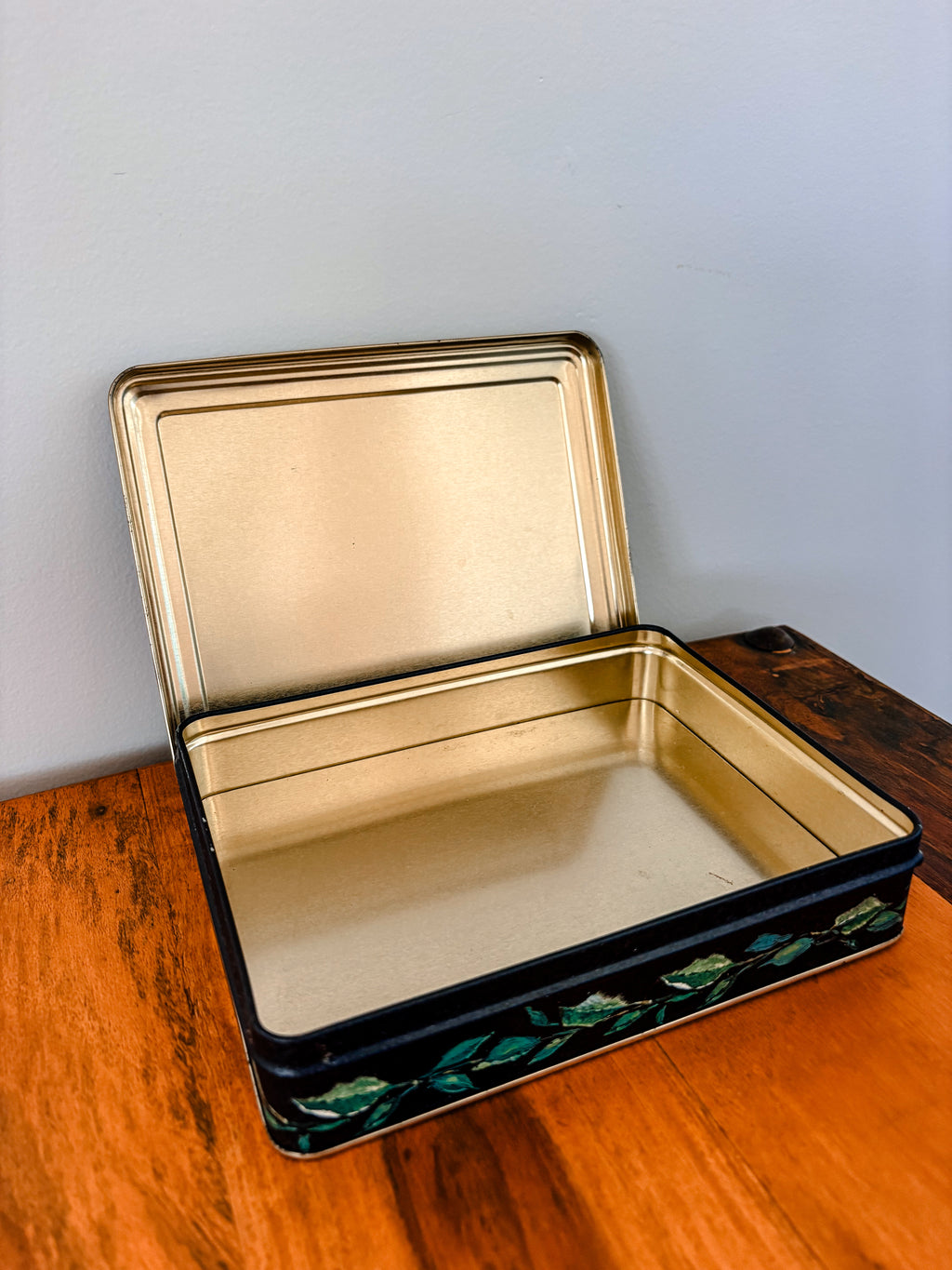 Vintage Keller Charles Tin