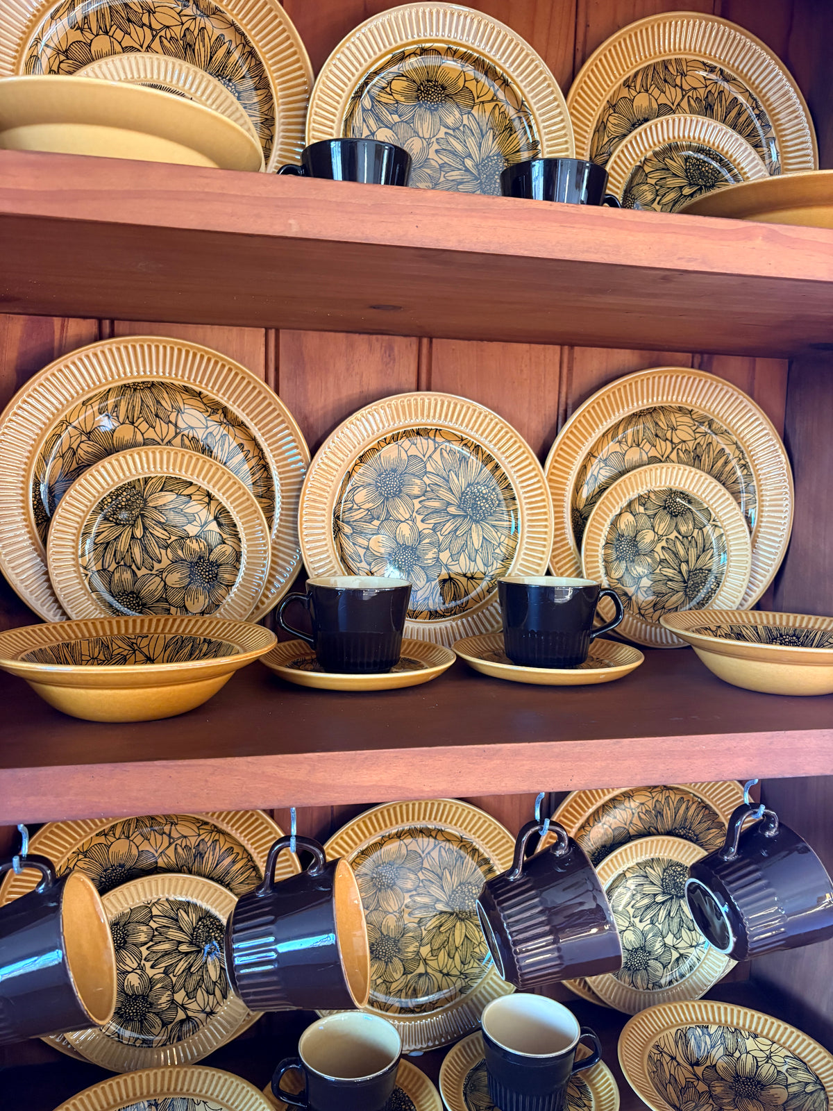 Crown Lynn Honey Glow (Bowl)