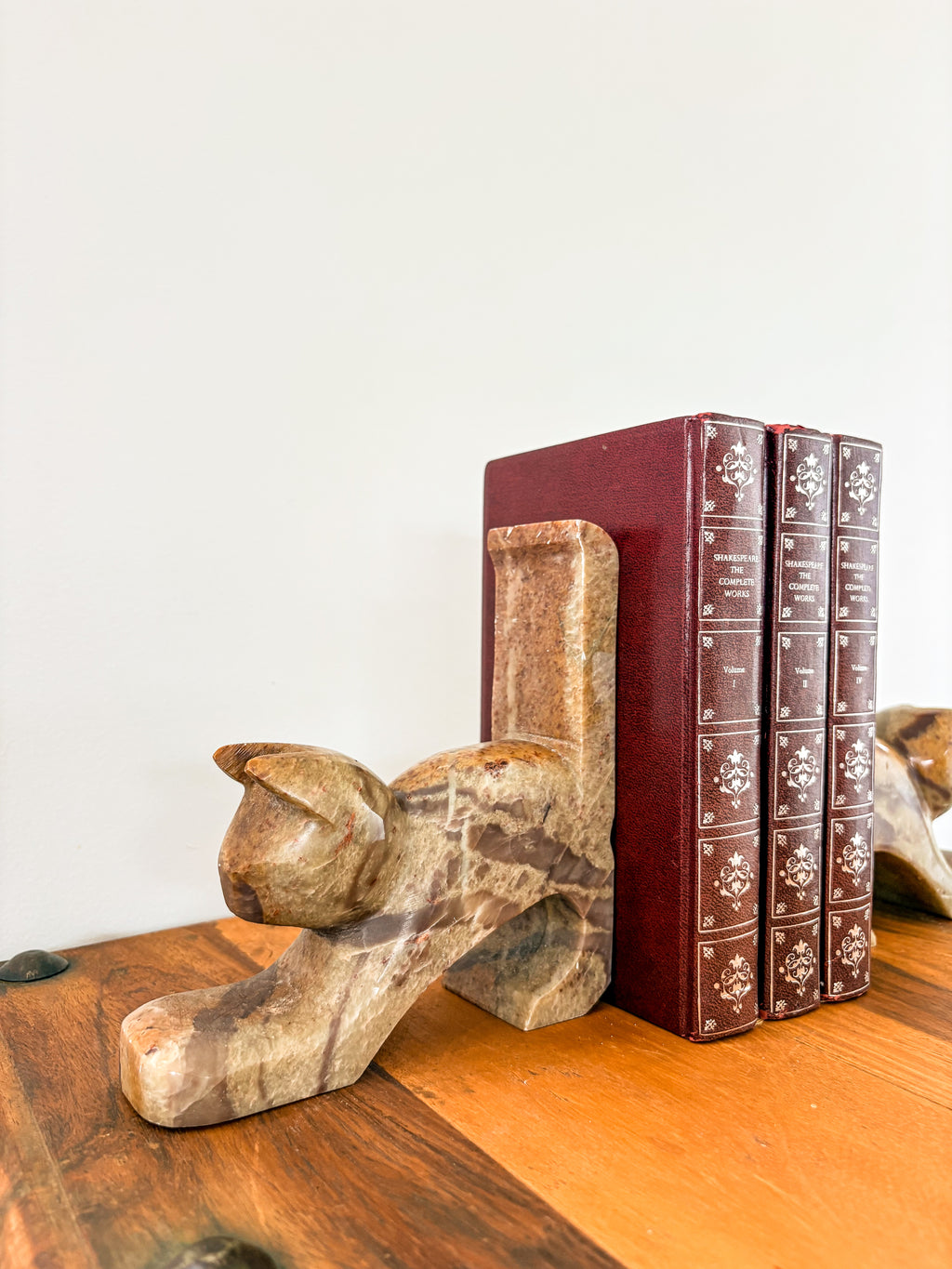 Green and Brown Onyx Cat Book Ends