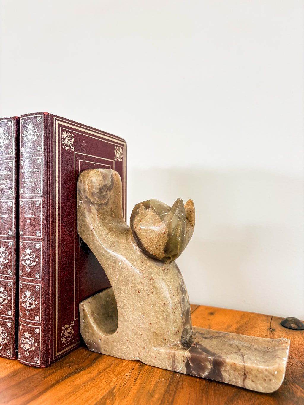 Green and Brown Onyx Cat Book Ends