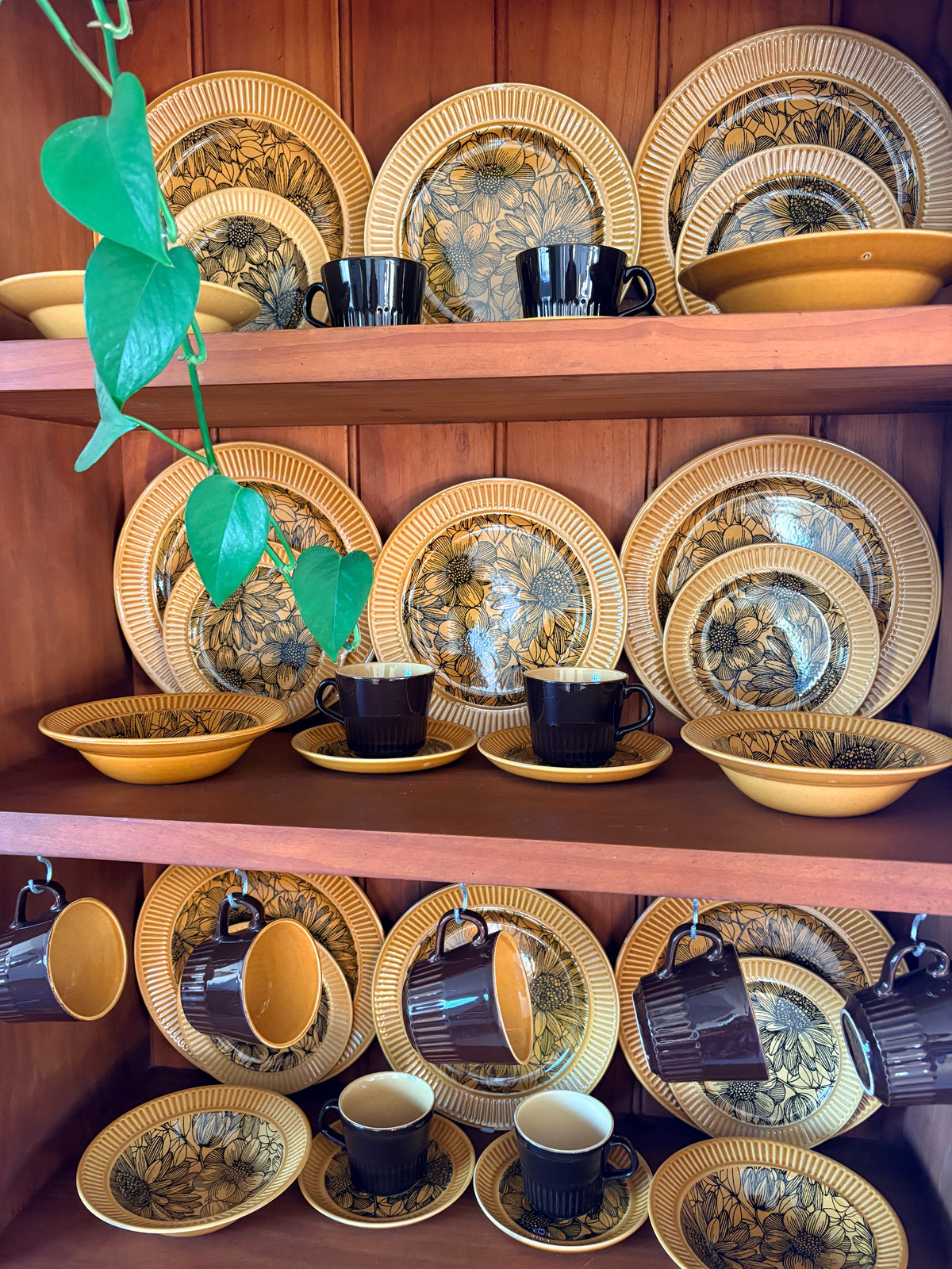 Crown Lynn Honey Glow (Bowl)