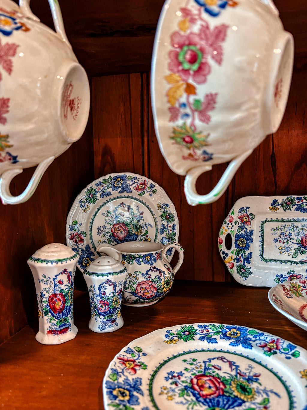 Masons Strathmore Iron Stone China Set
